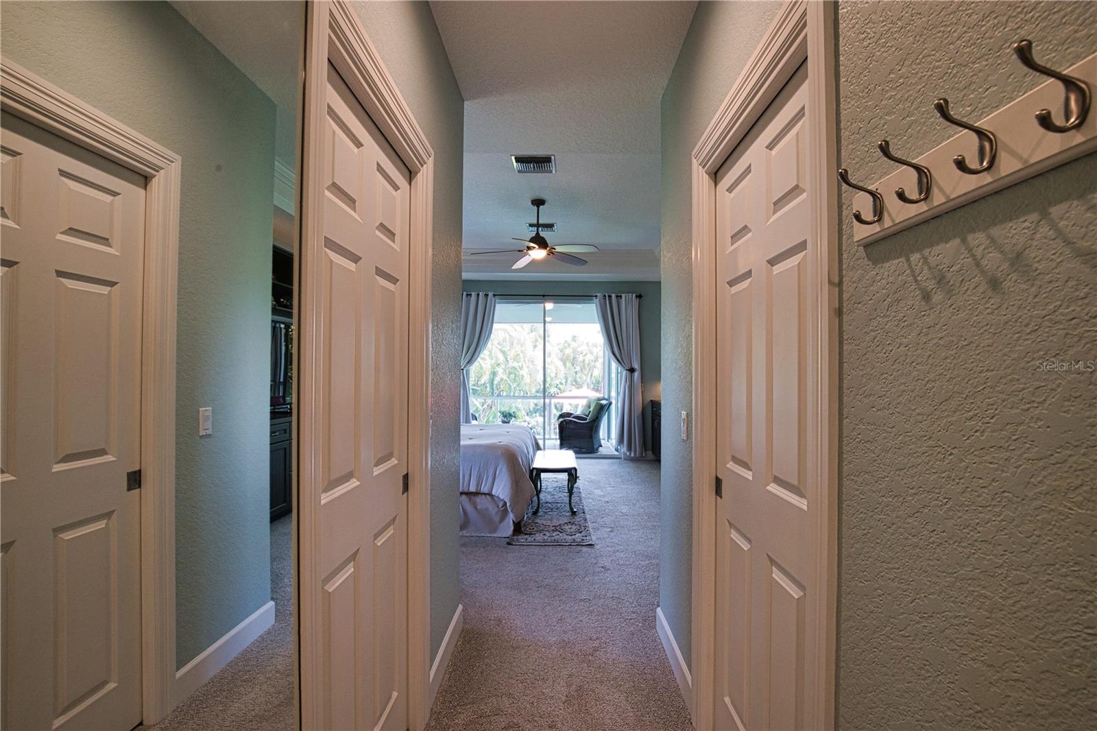 10110 CREEKSIDE DR