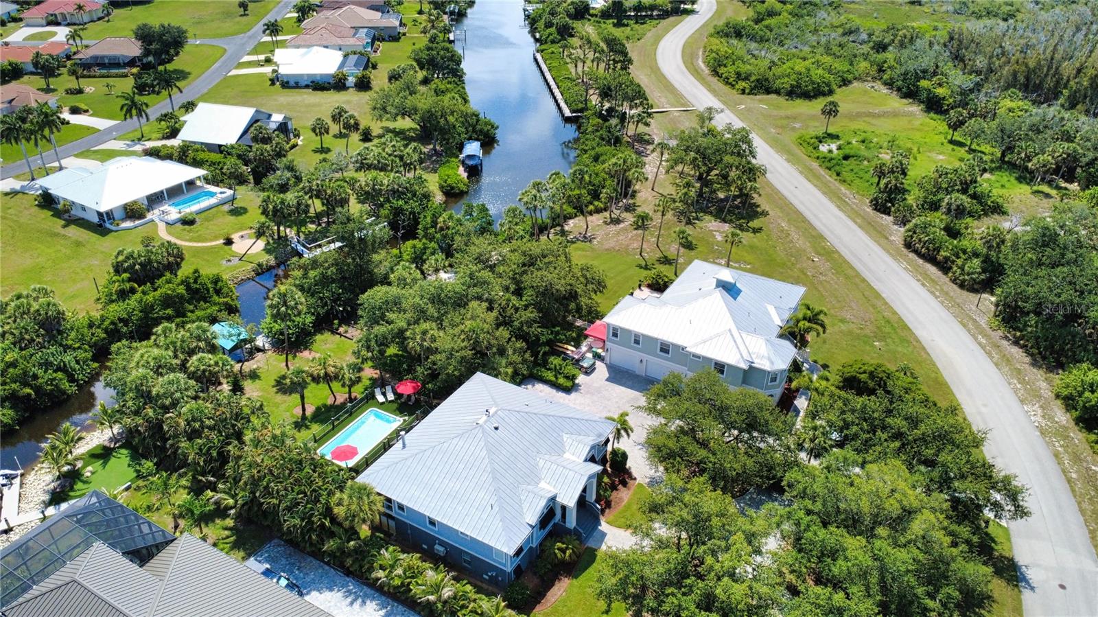10110 CREEKSIDE DR