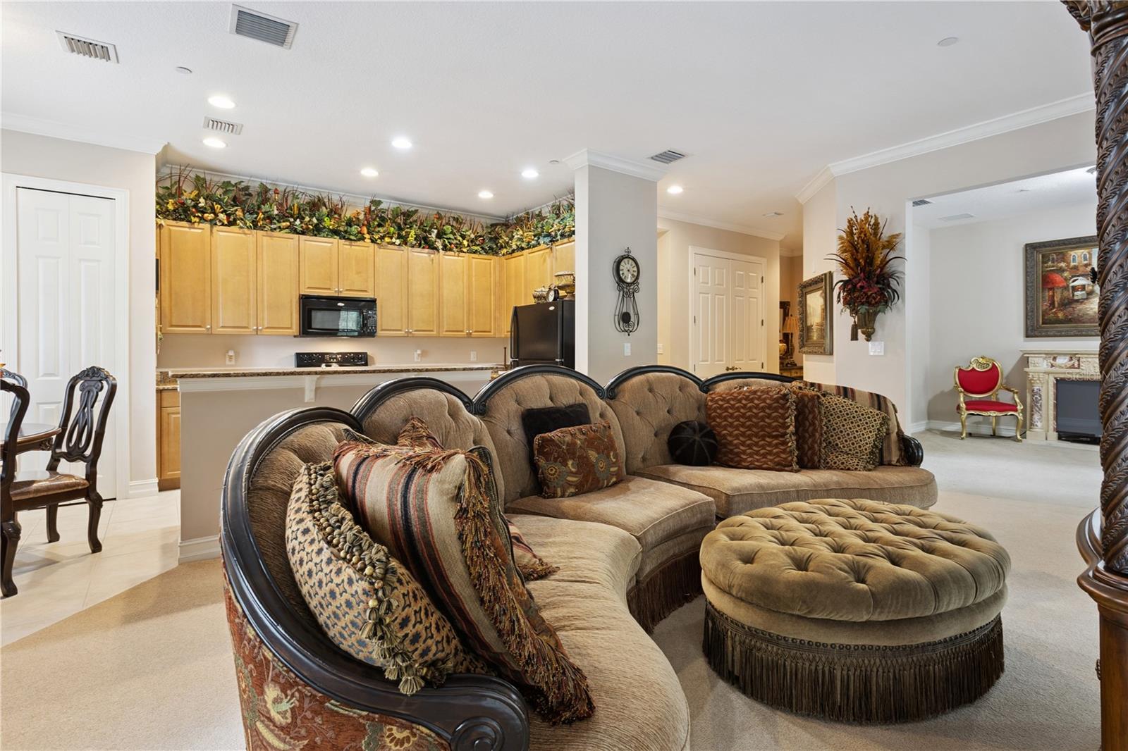 762 CELEBRATION AVE #2201
