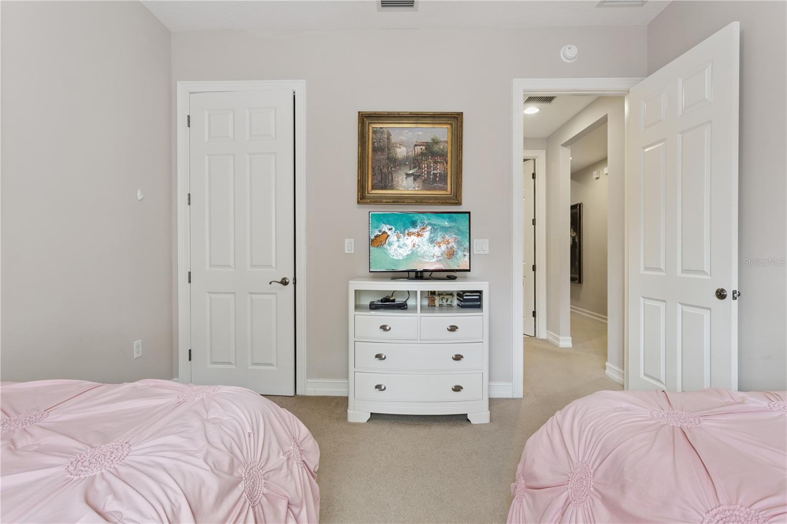 762 CELEBRATION AVE #2201
