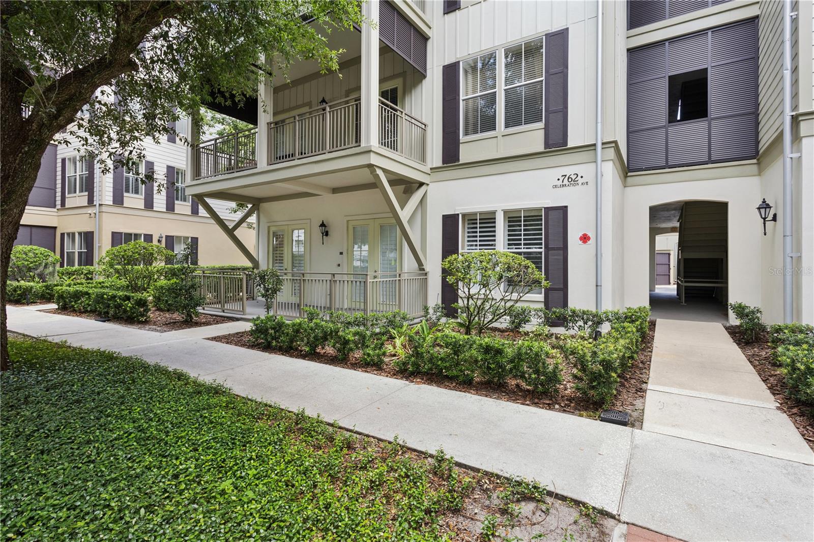 762 CELEBRATION AVE #2201