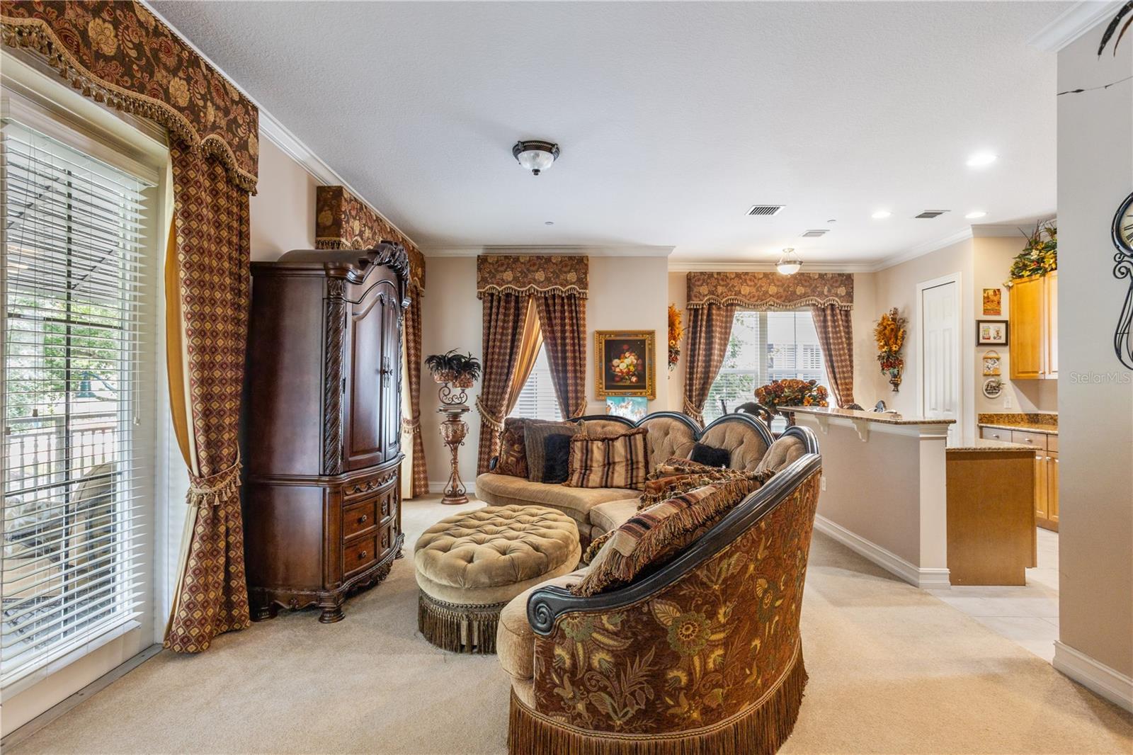 762 CELEBRATION AVE #2201