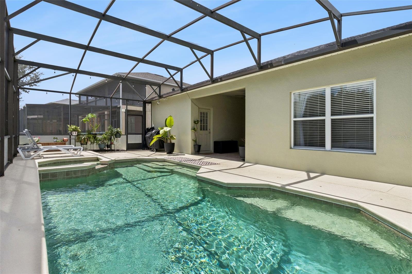 836 SUSSEX DR