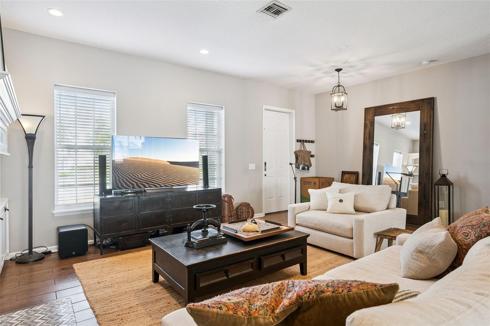 323 CELEBRATION BLVD