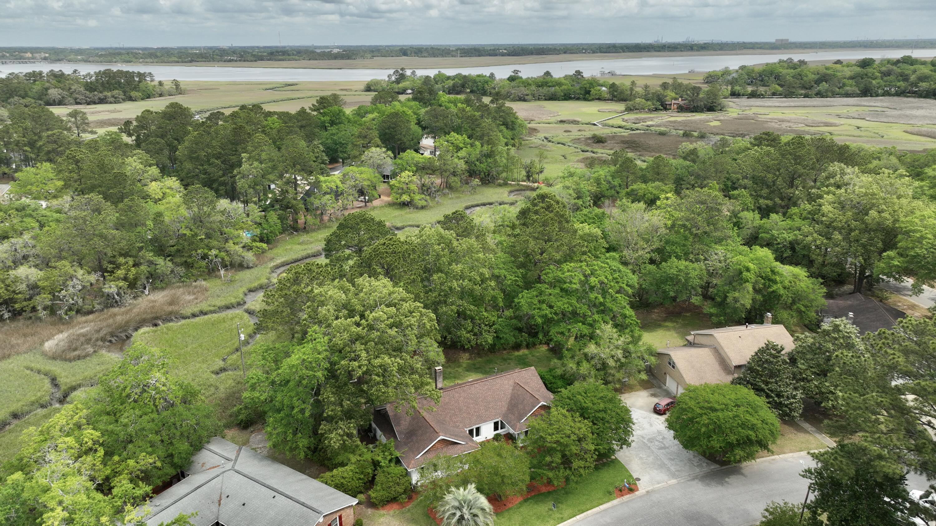 1522 N Pinebark Lane