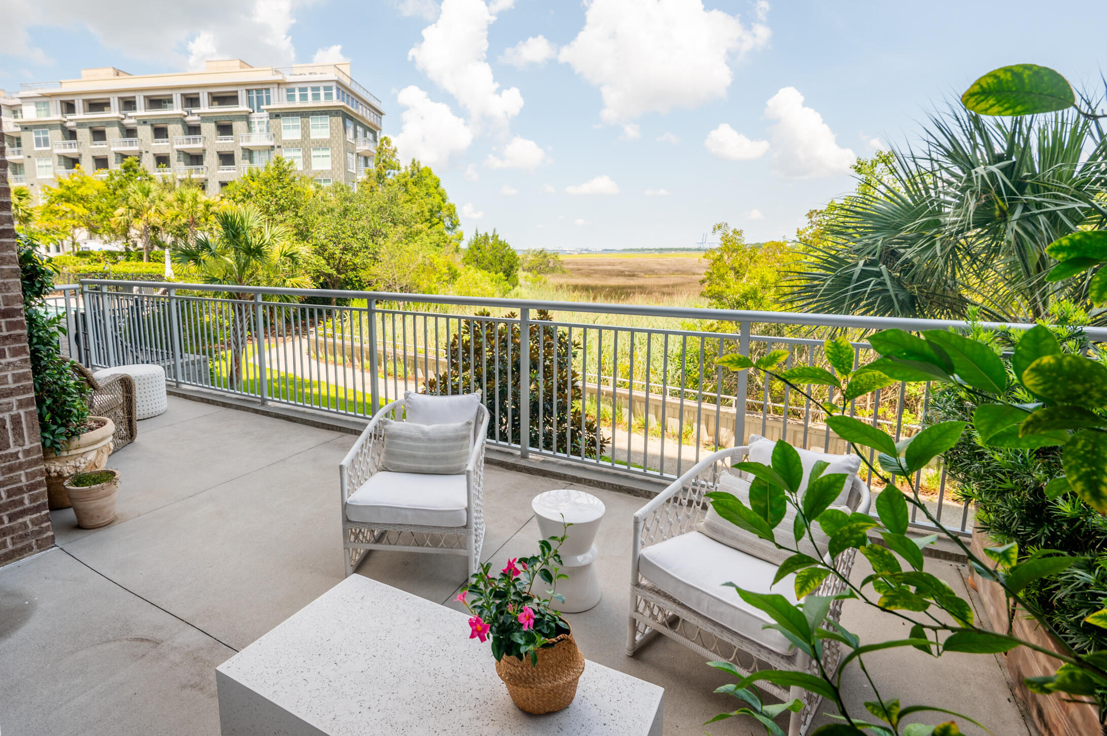 155 Wingo Way # 415