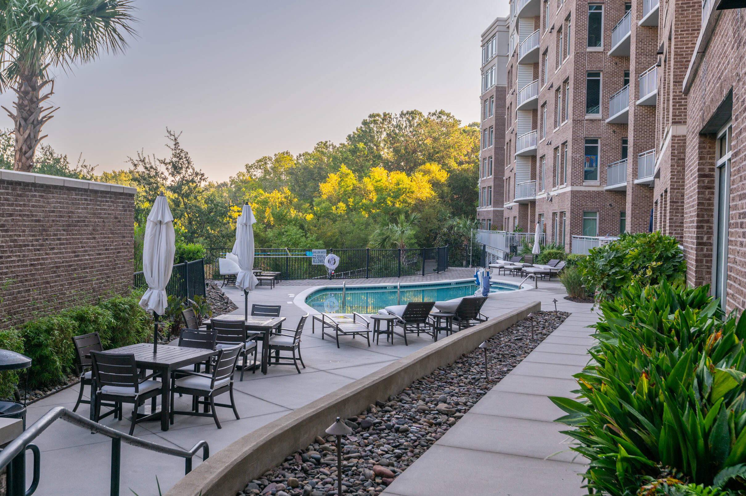 155 Wingo Way # 415