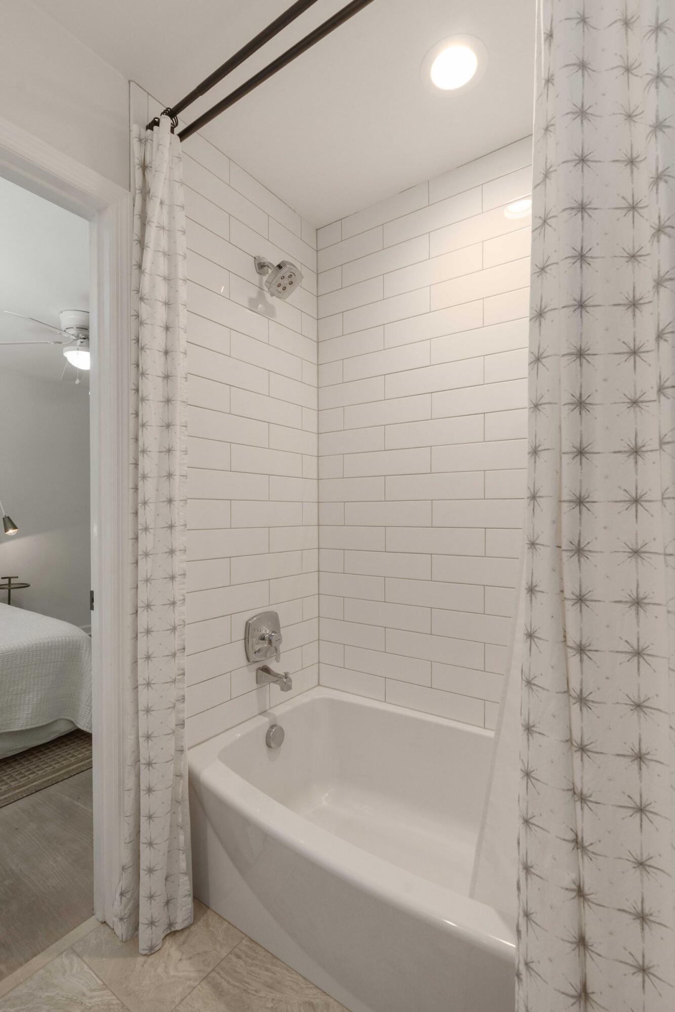 1515 N Lakeshore Drive