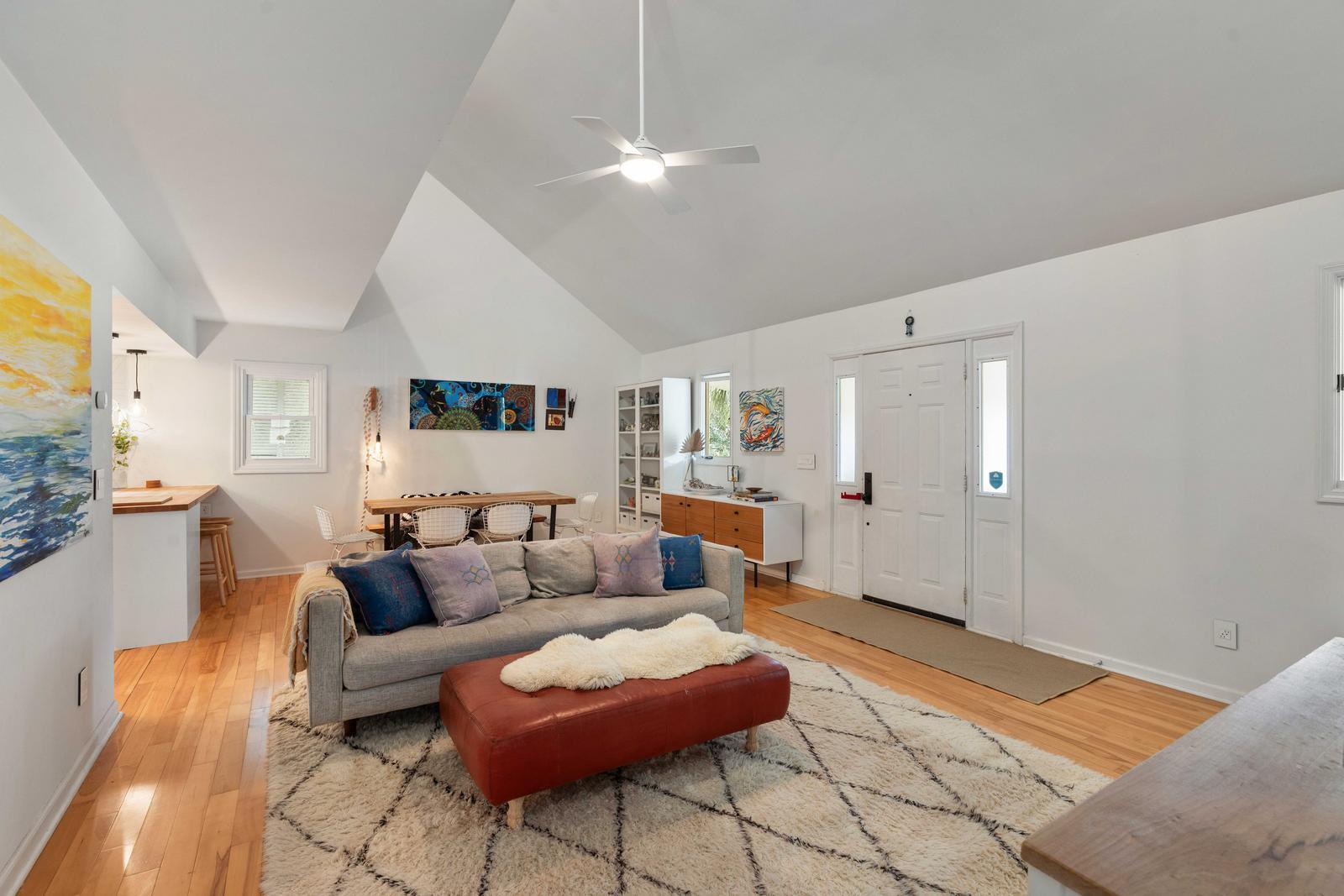 1515 N Lakeshore Drive