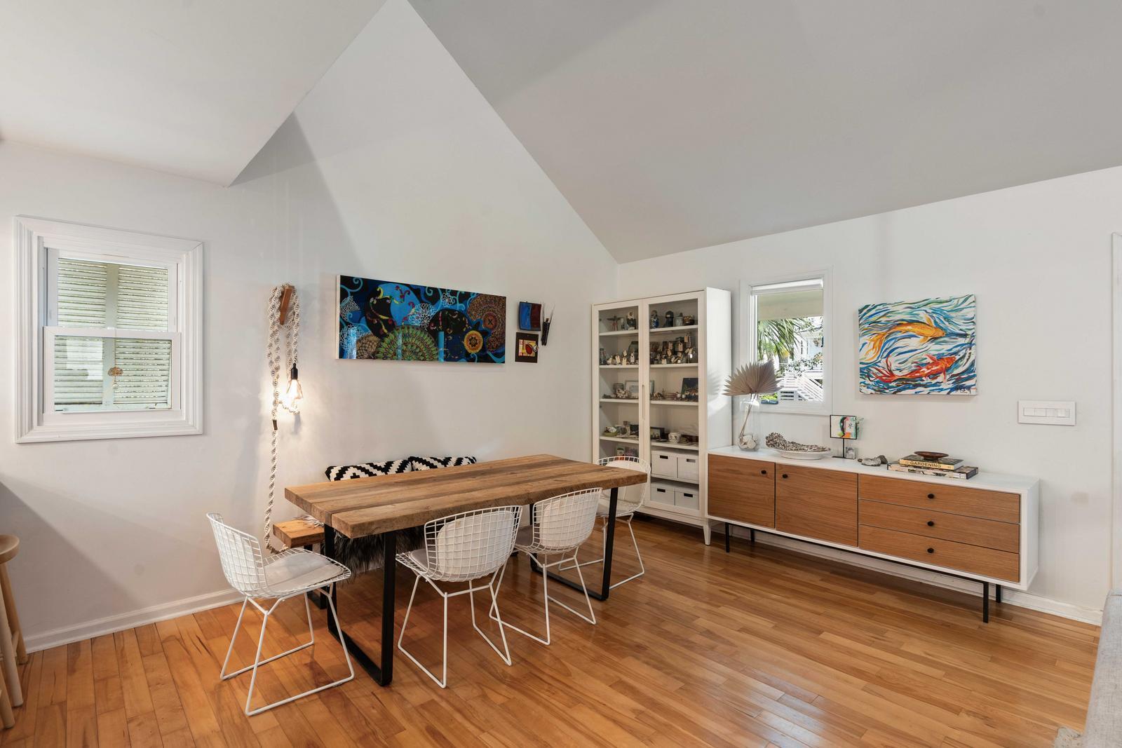 1515 N Lakeshore Drive