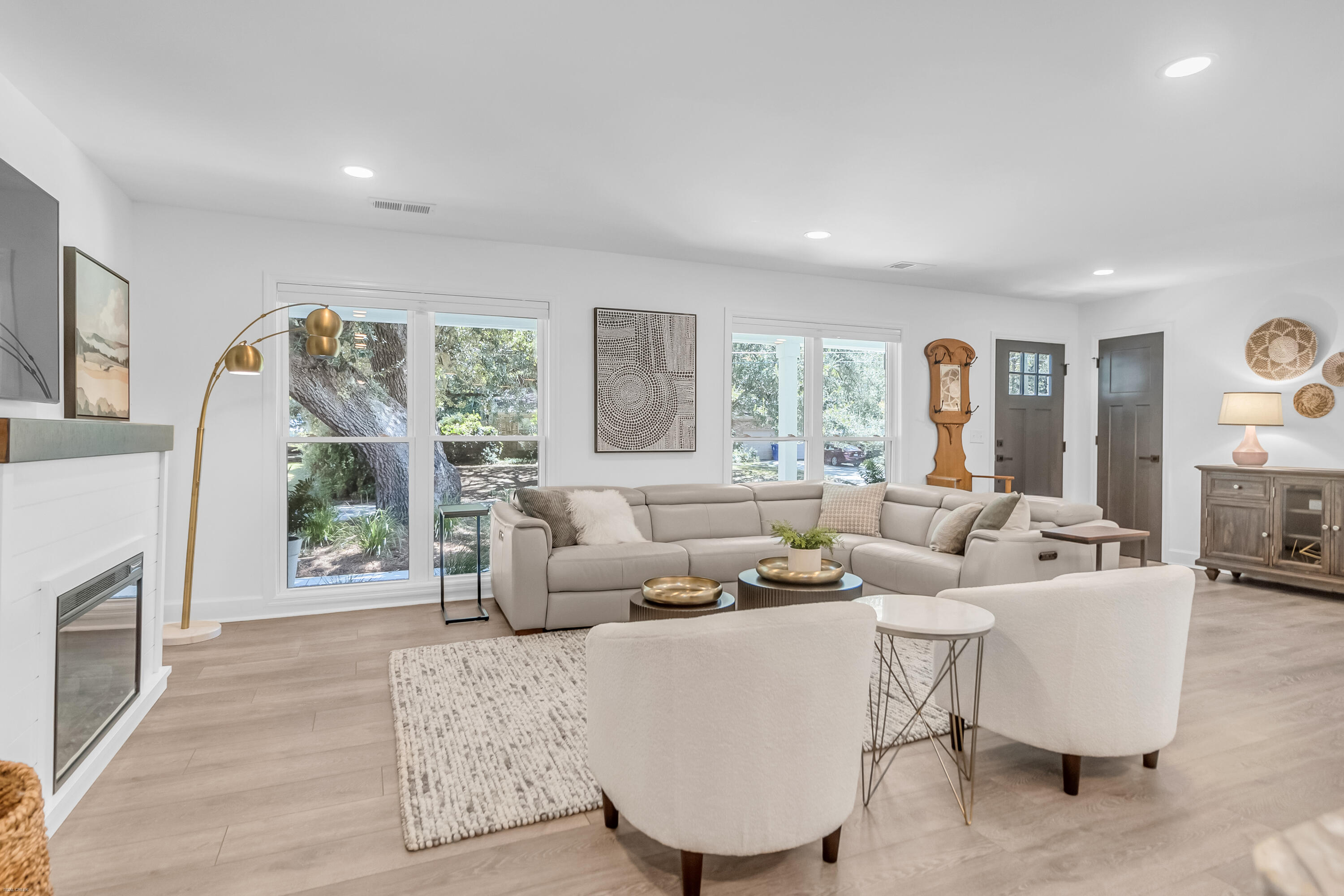 1079 Kentwood Circle