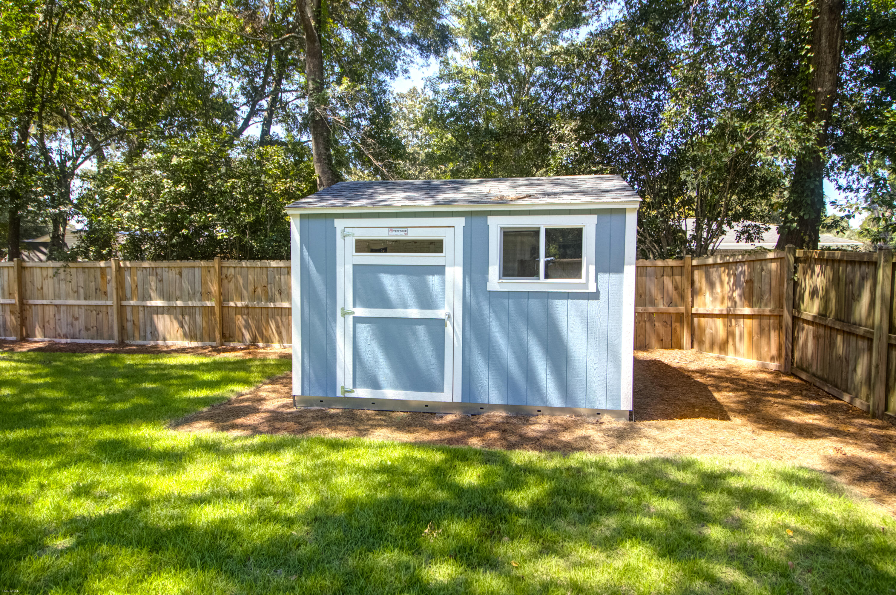 1079 Kentwood Circle