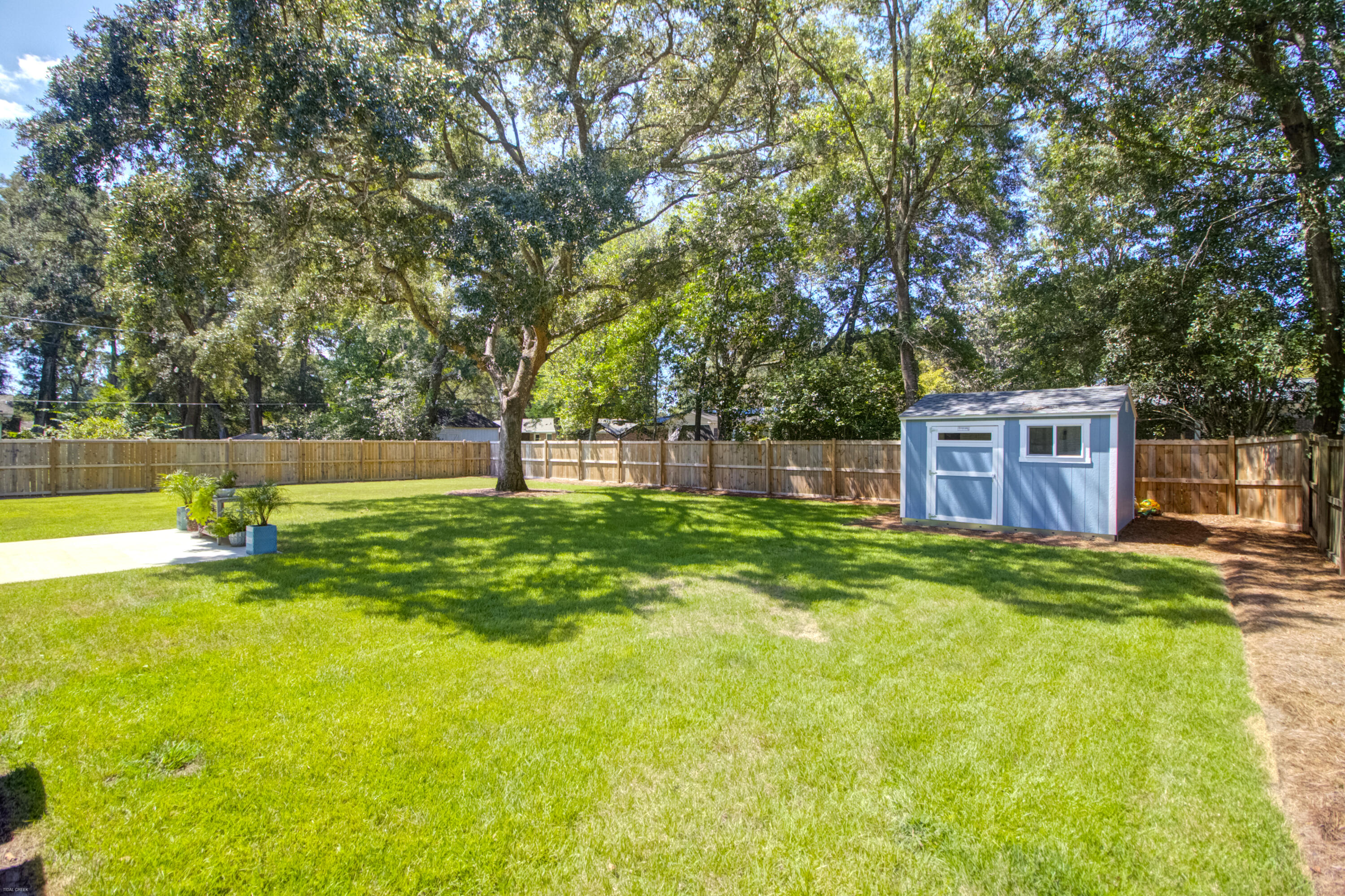 1079 Kentwood Circle