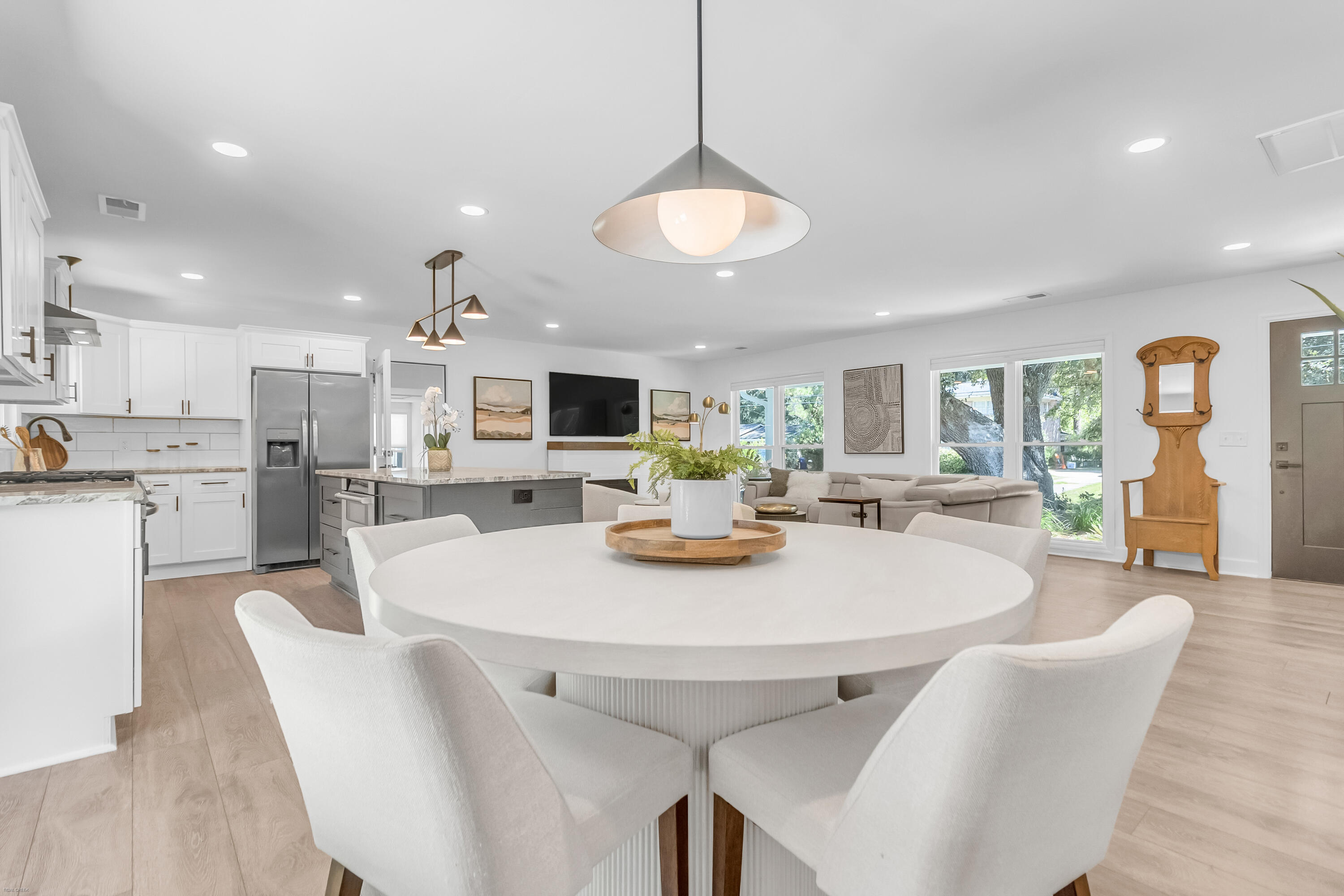 1079 Kentwood Circle