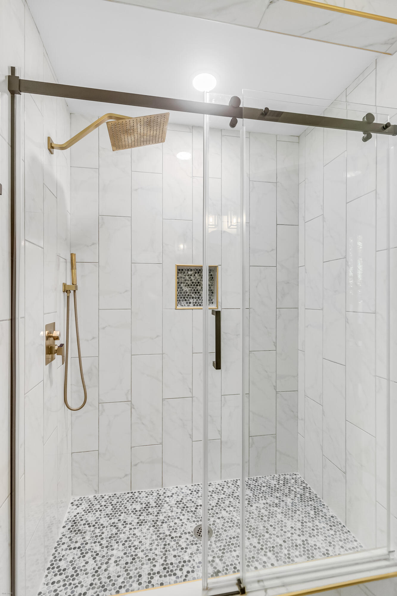 1079 Kentwood Circle