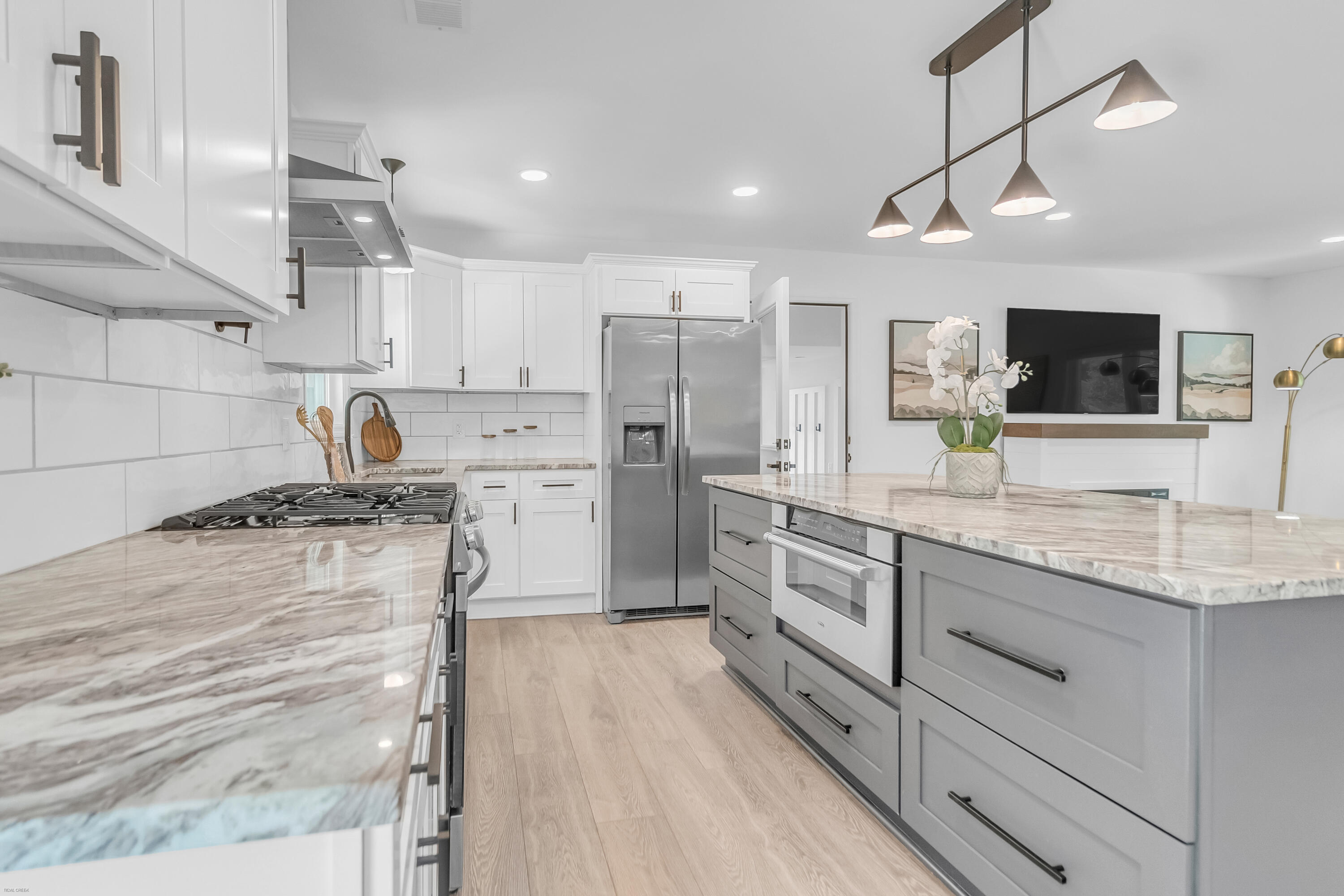1079 Kentwood Circle