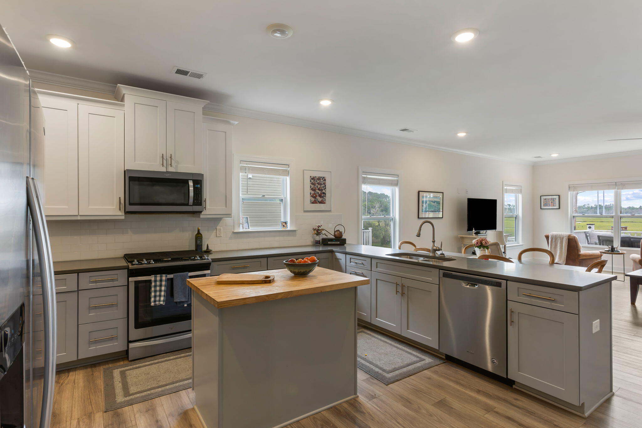 1110 Saint Paul'S Parrish Lane