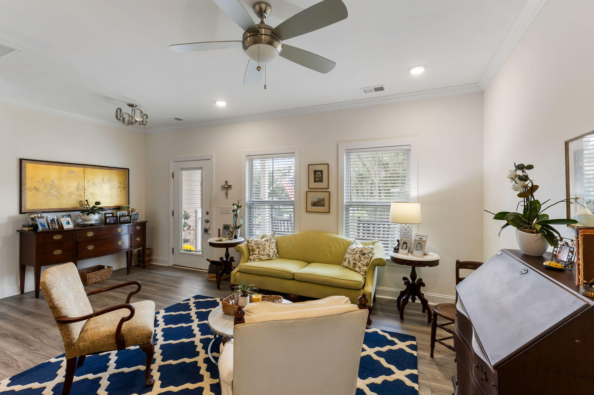 1110 Saint Paul'S Parrish Lane
