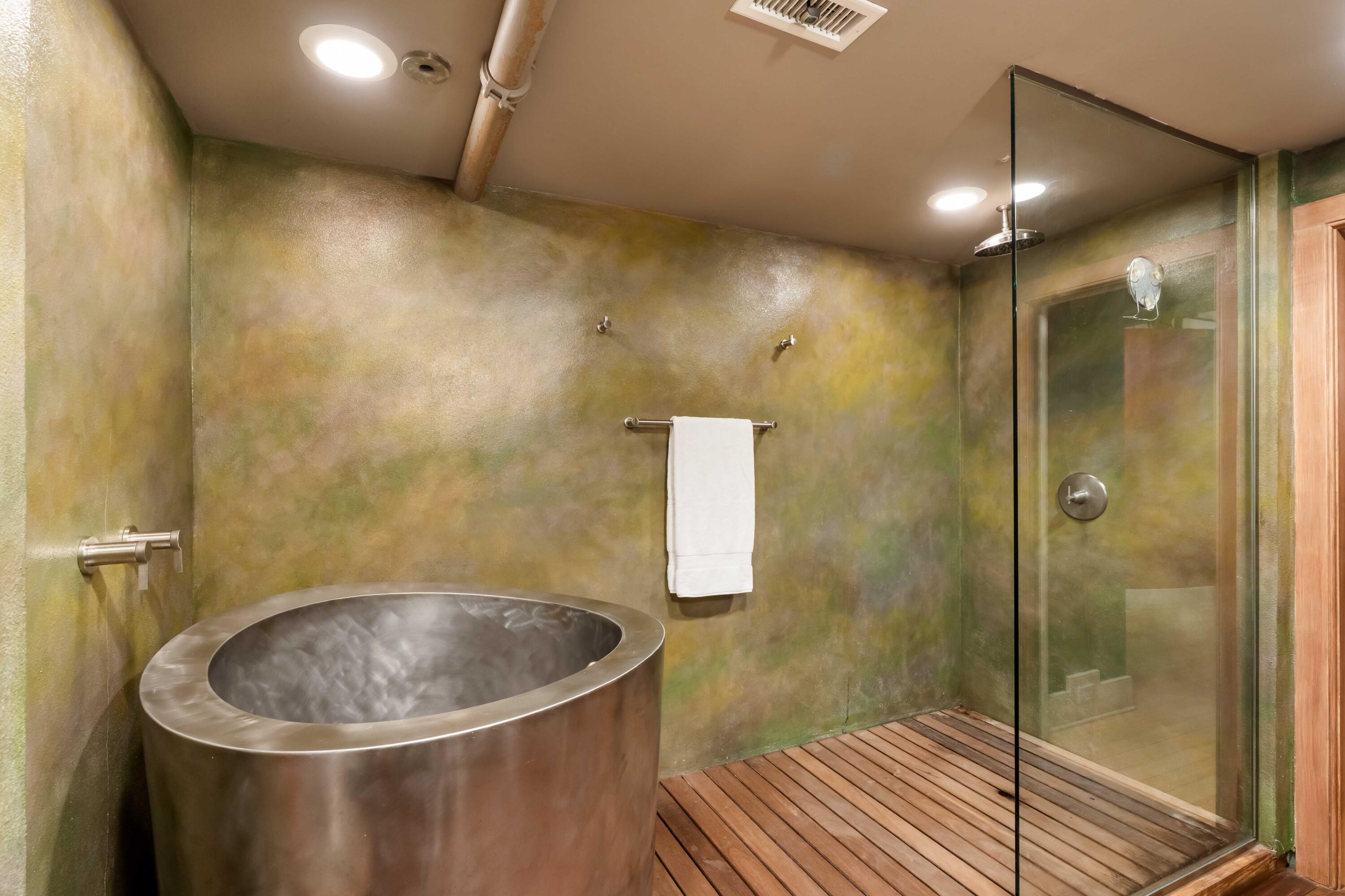 517 King Street Apt 10 Unit: Apt 1 & 10