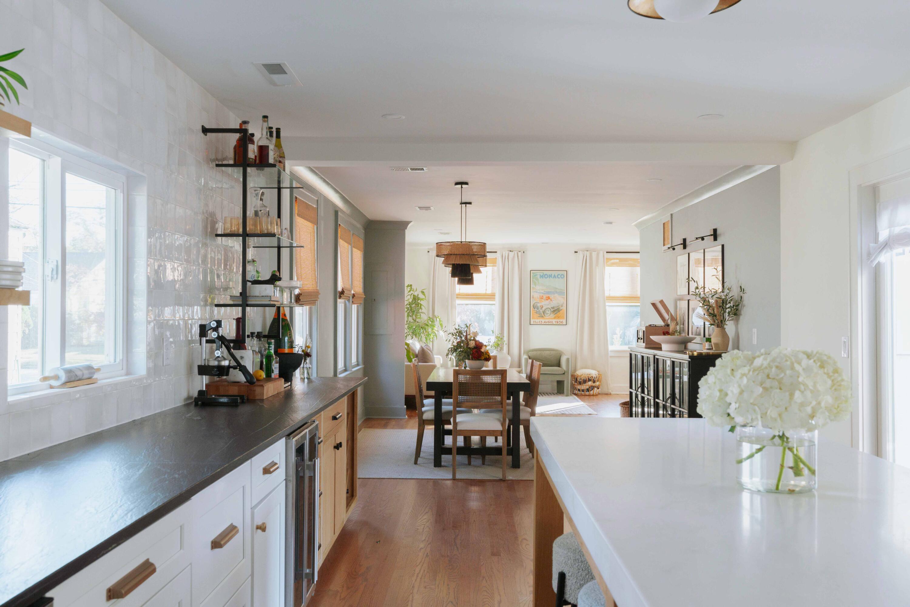 242 W Poplar Street, Charleston