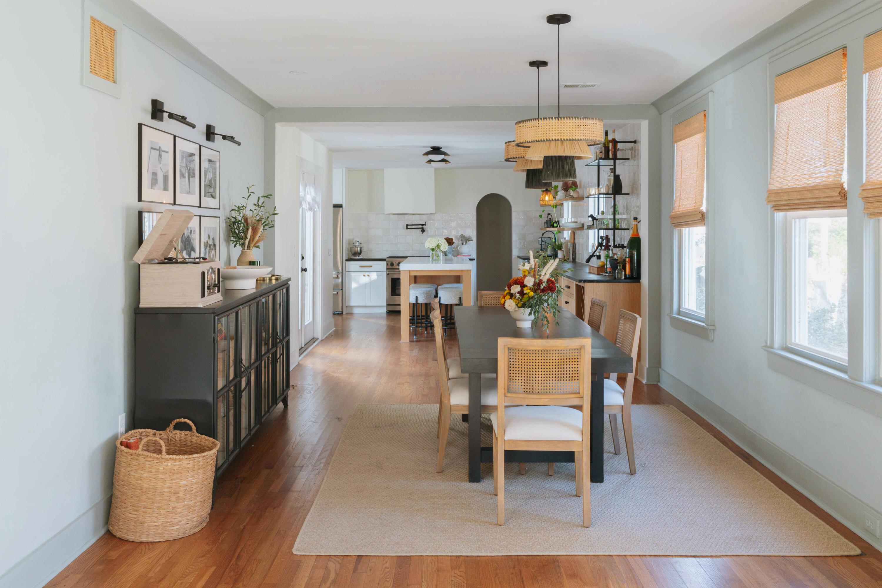 242 W Poplar Street, Charleston