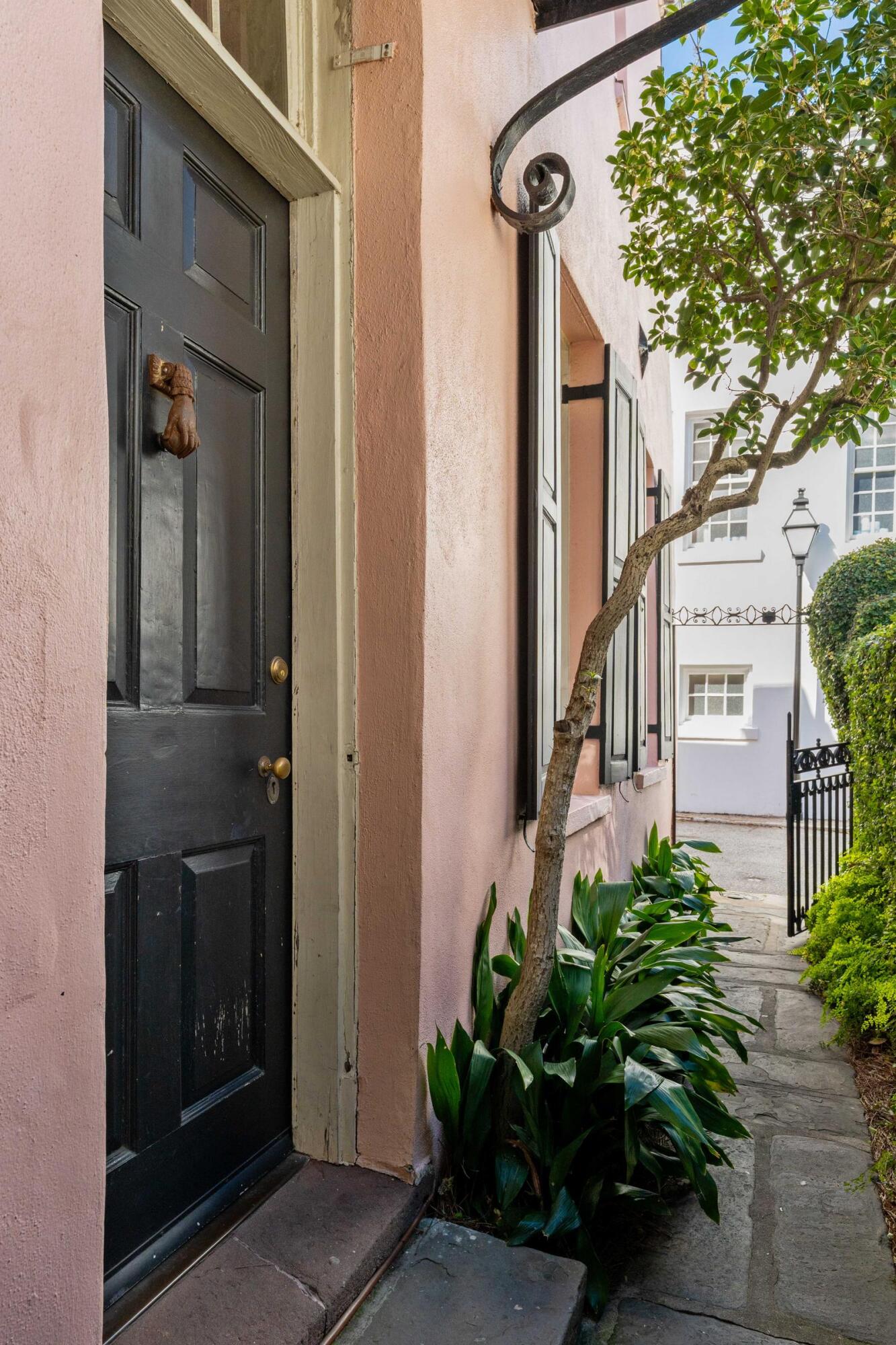 11 Saint Michaels Alley, Charleston