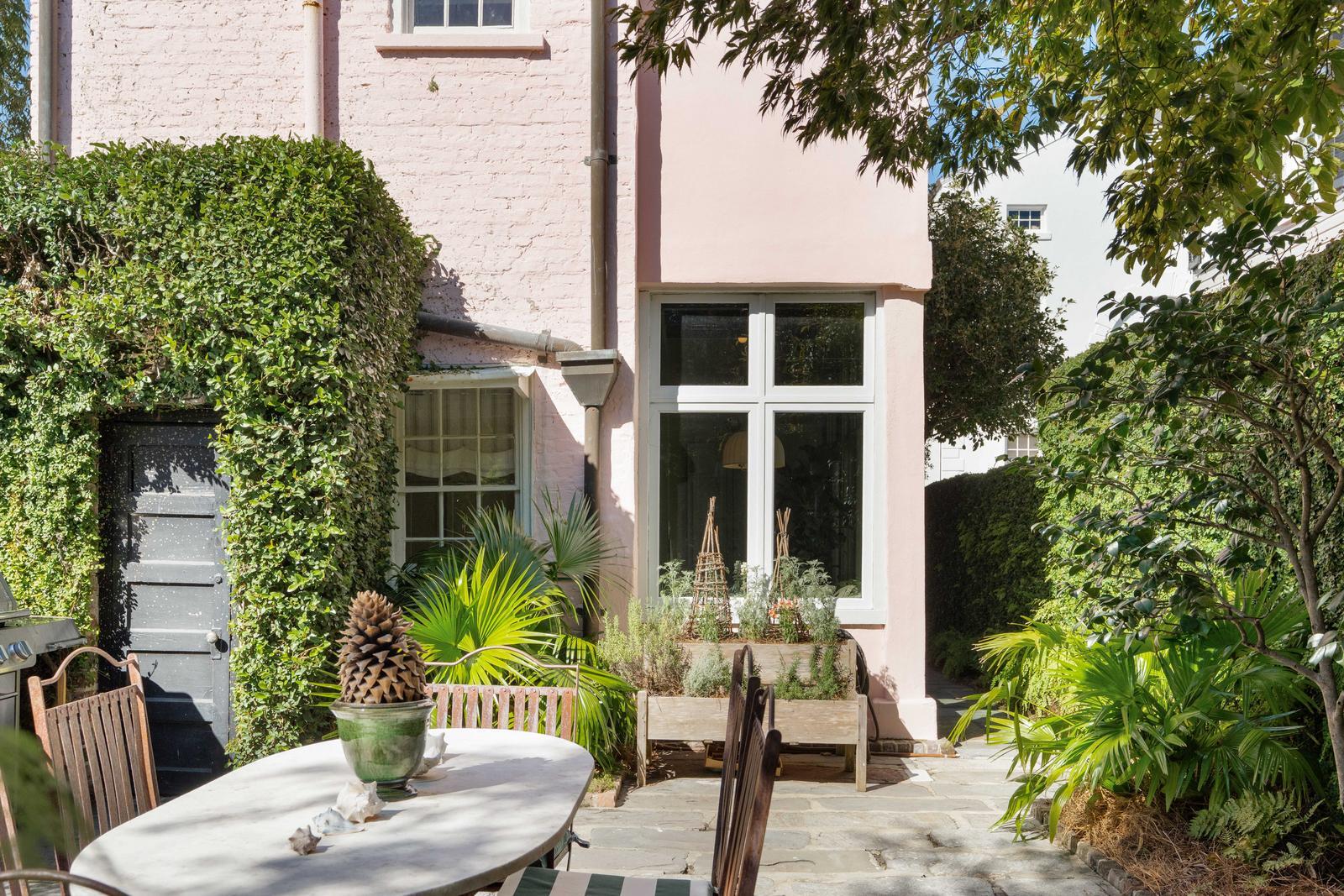 11 Saint Michaels Alley, Charleston