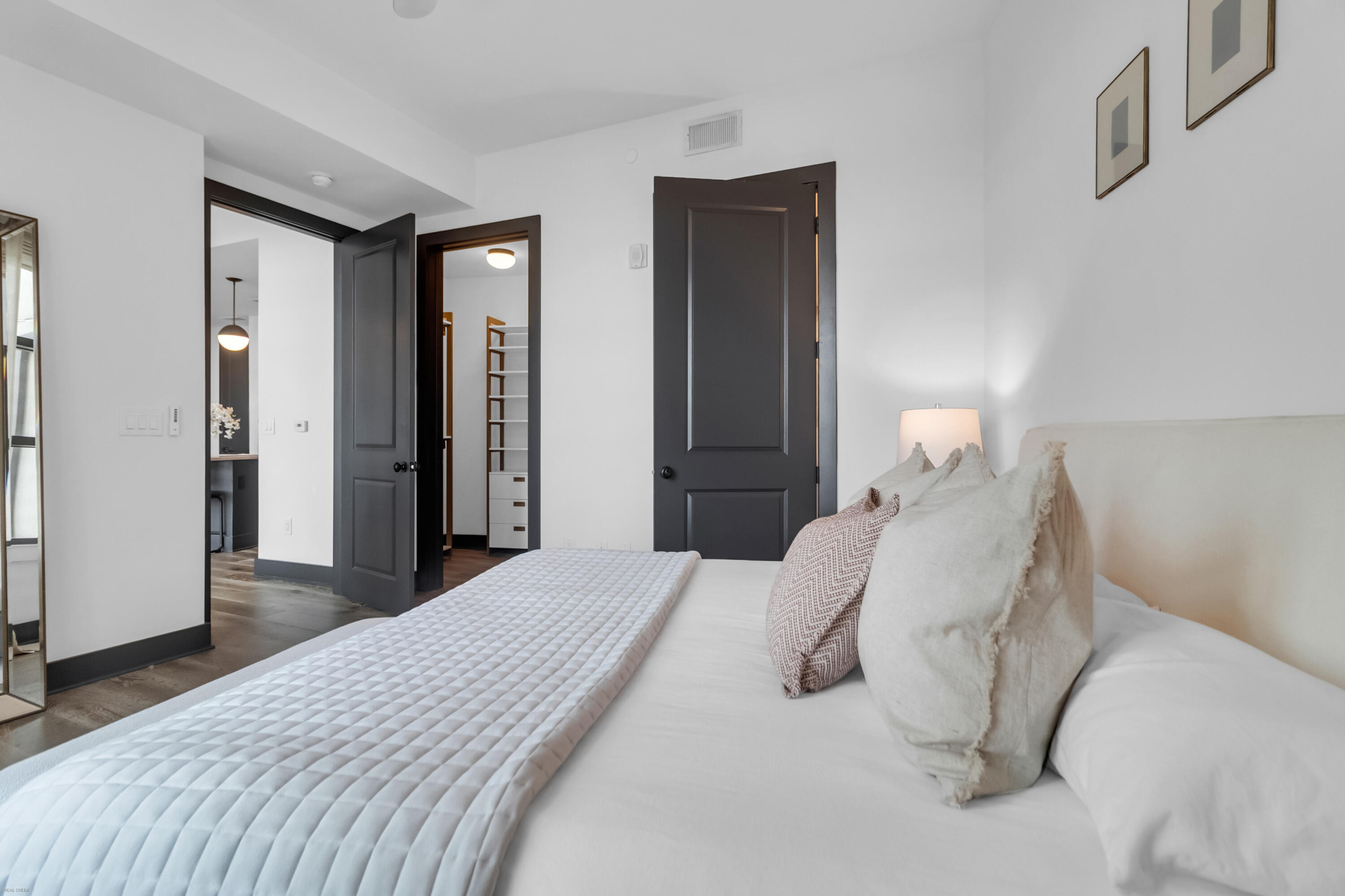 5 Gadsdenboro Street # 501