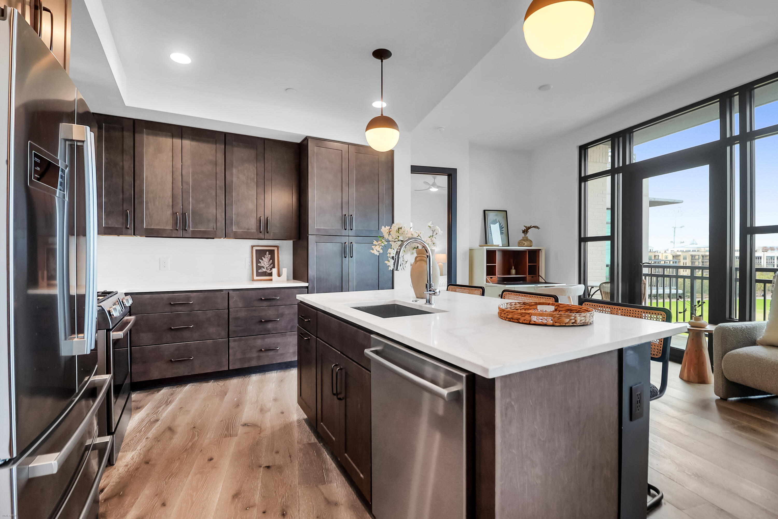 5 Gadsdenboro Street # 501