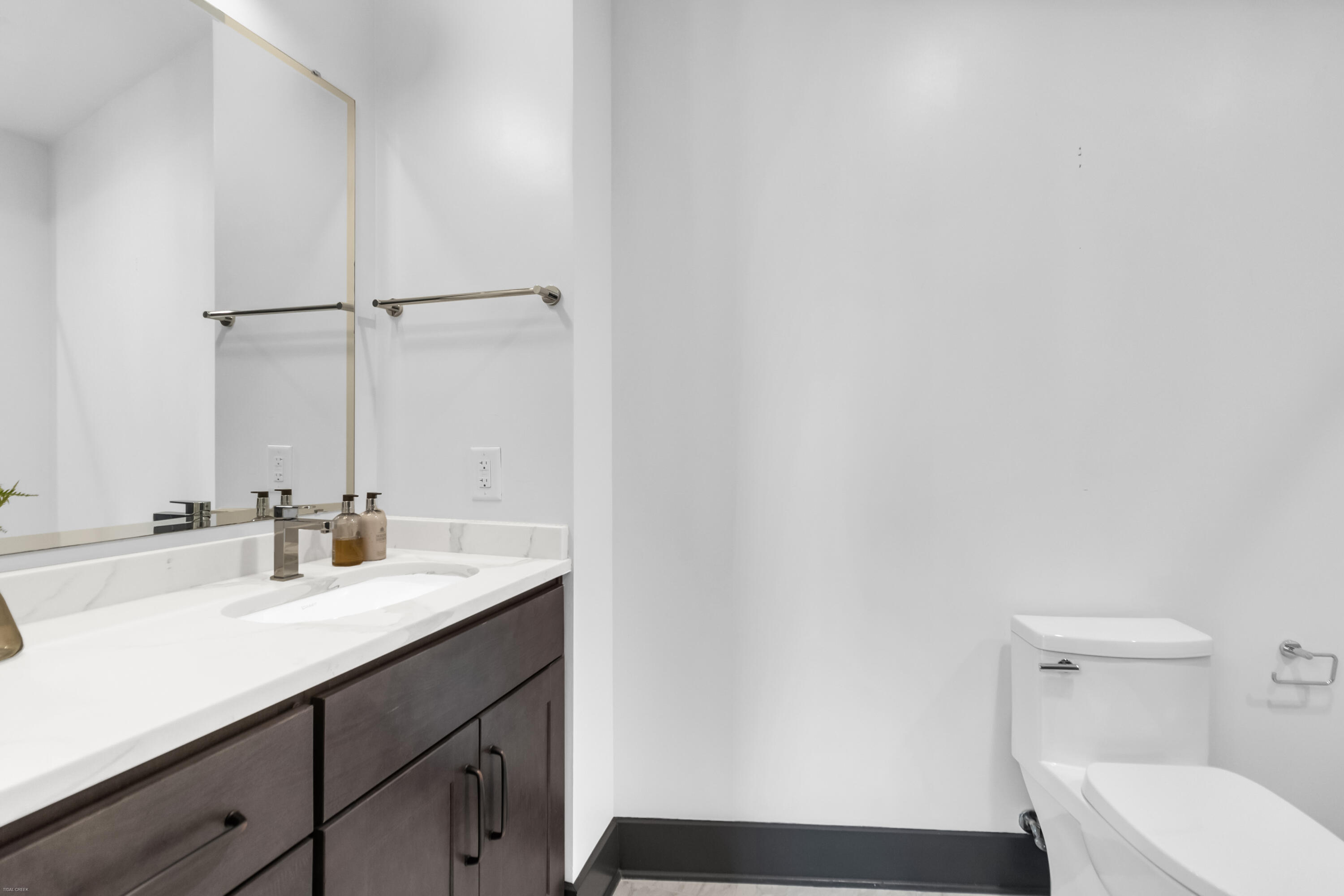 5 Gadsdenboro Street # 501