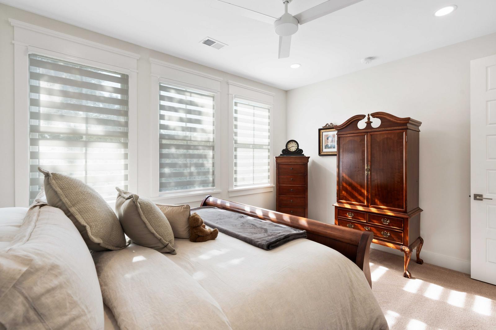 4286 Turtle Landing Court