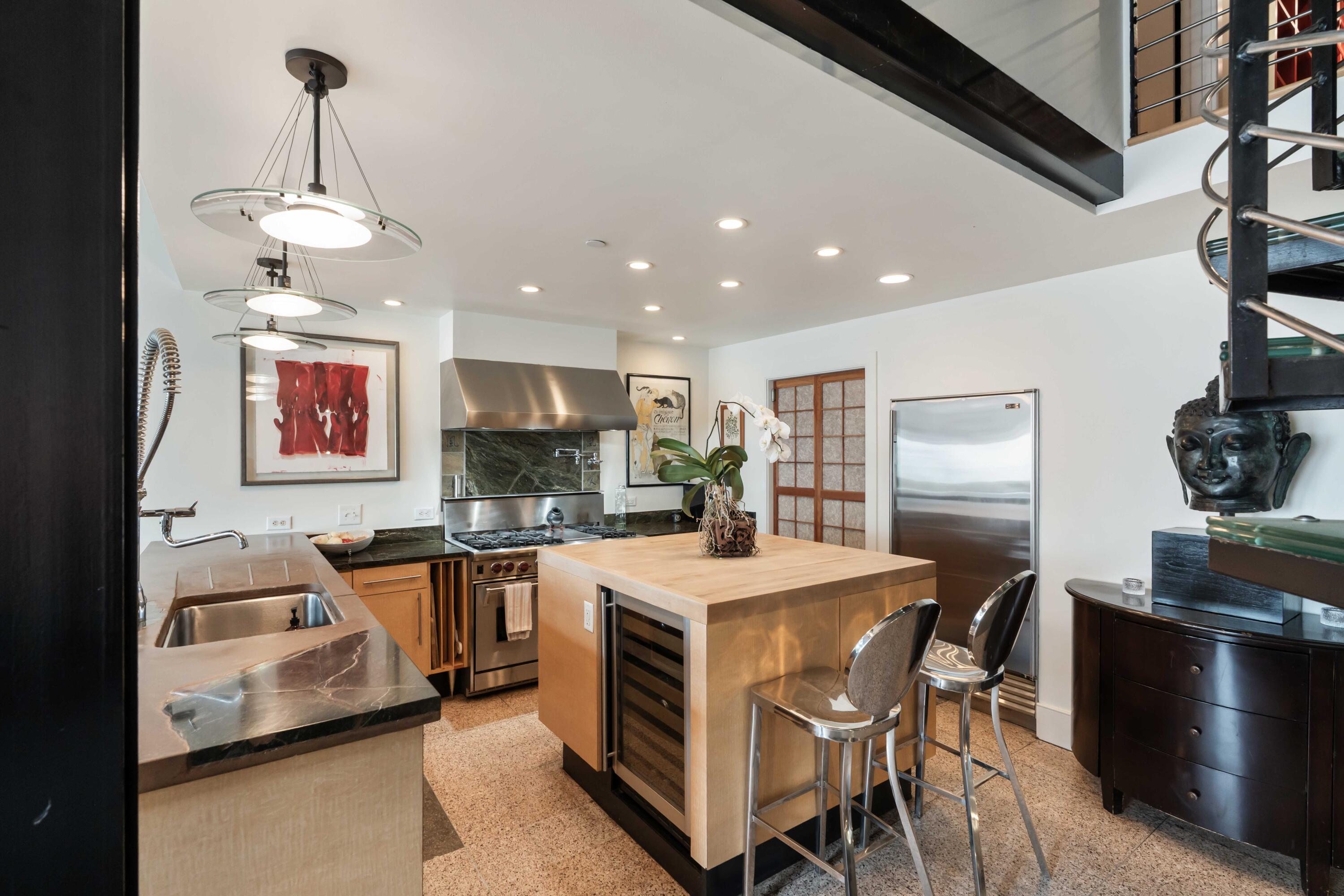 517 King Street # 10 Unit: Penthouse 1 & 10