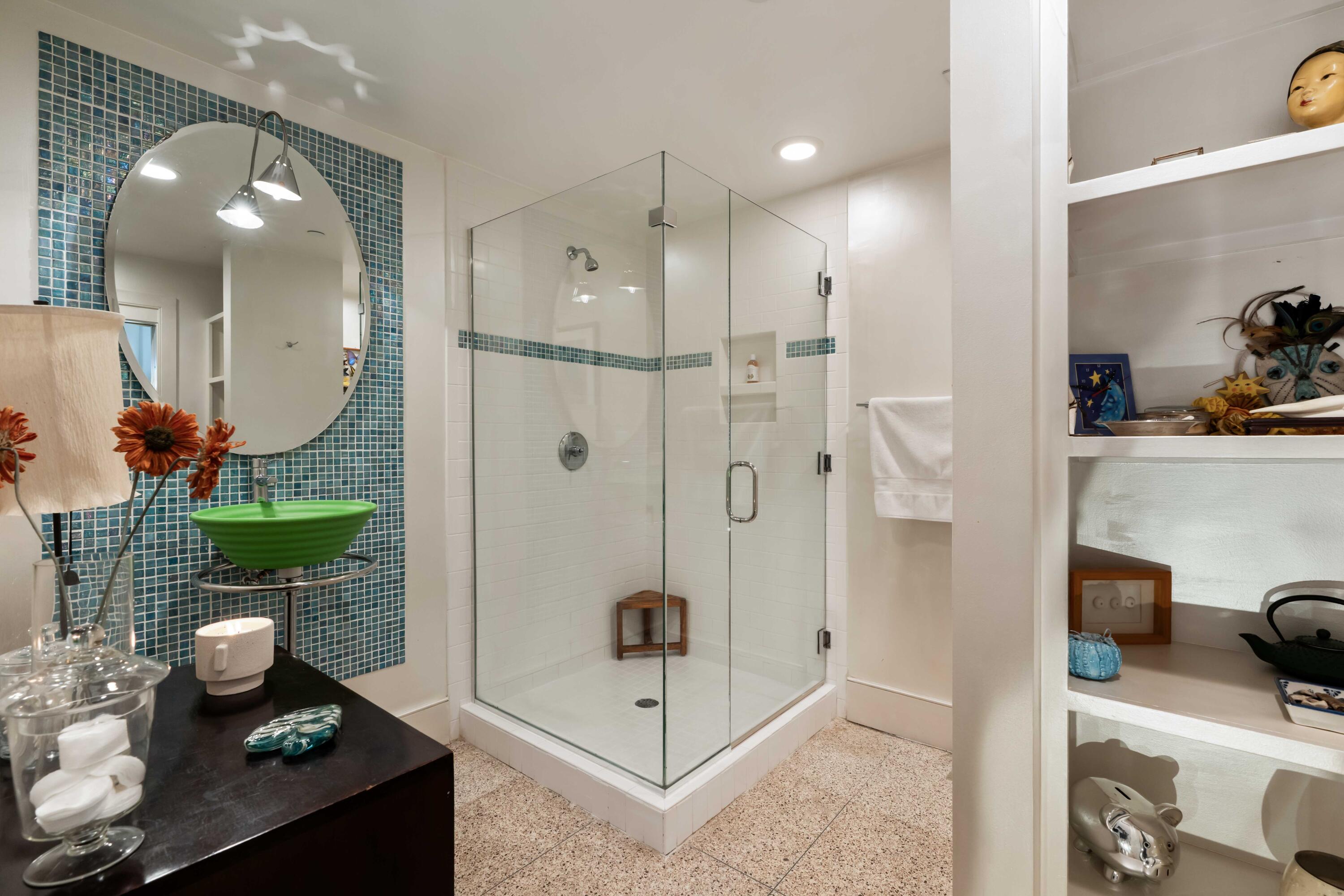 517 King Street # 10 Unit: Penthouse 1 & 10