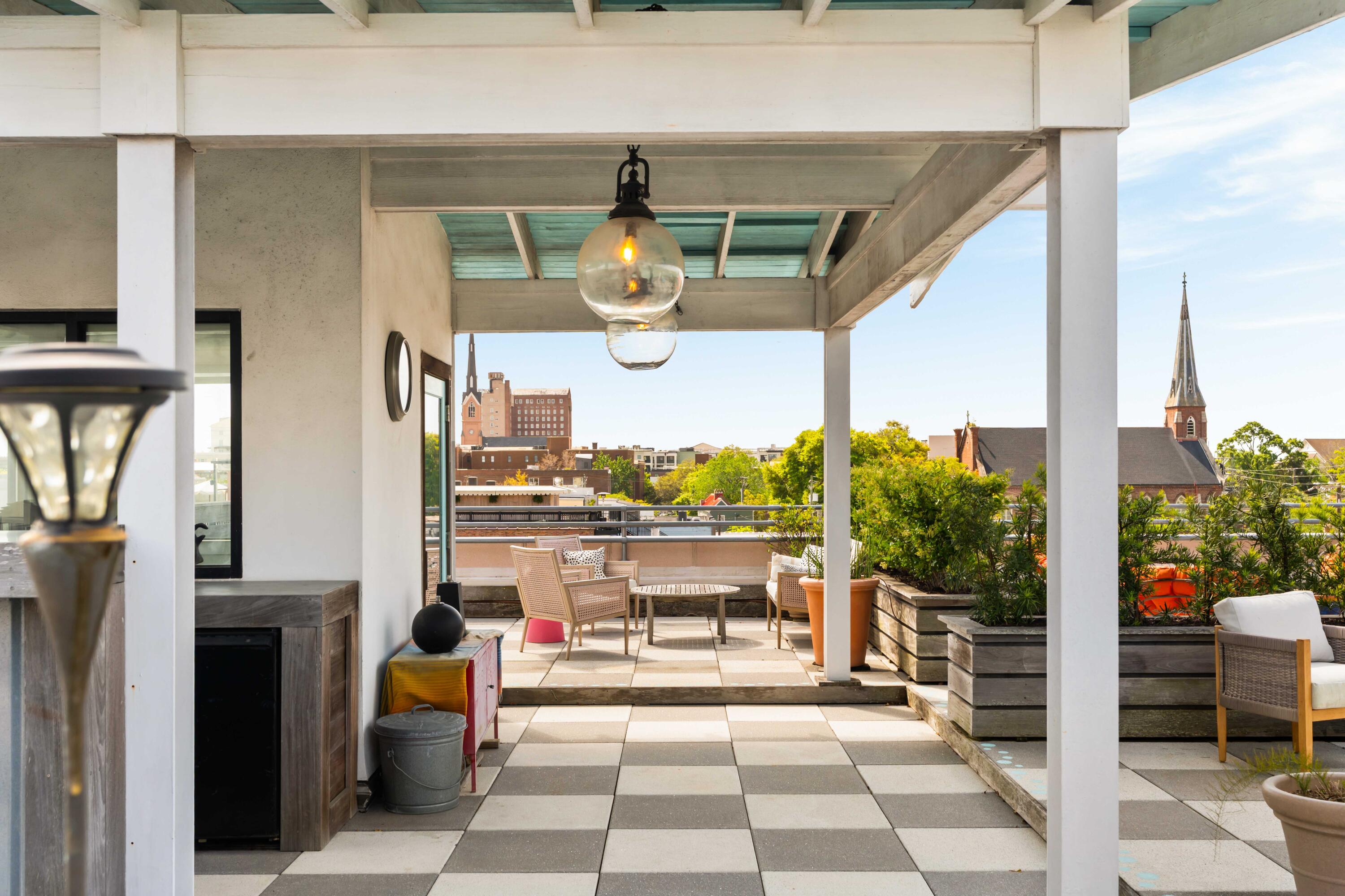 517 King Street # 10 Unit: Penthouse 1 & 10