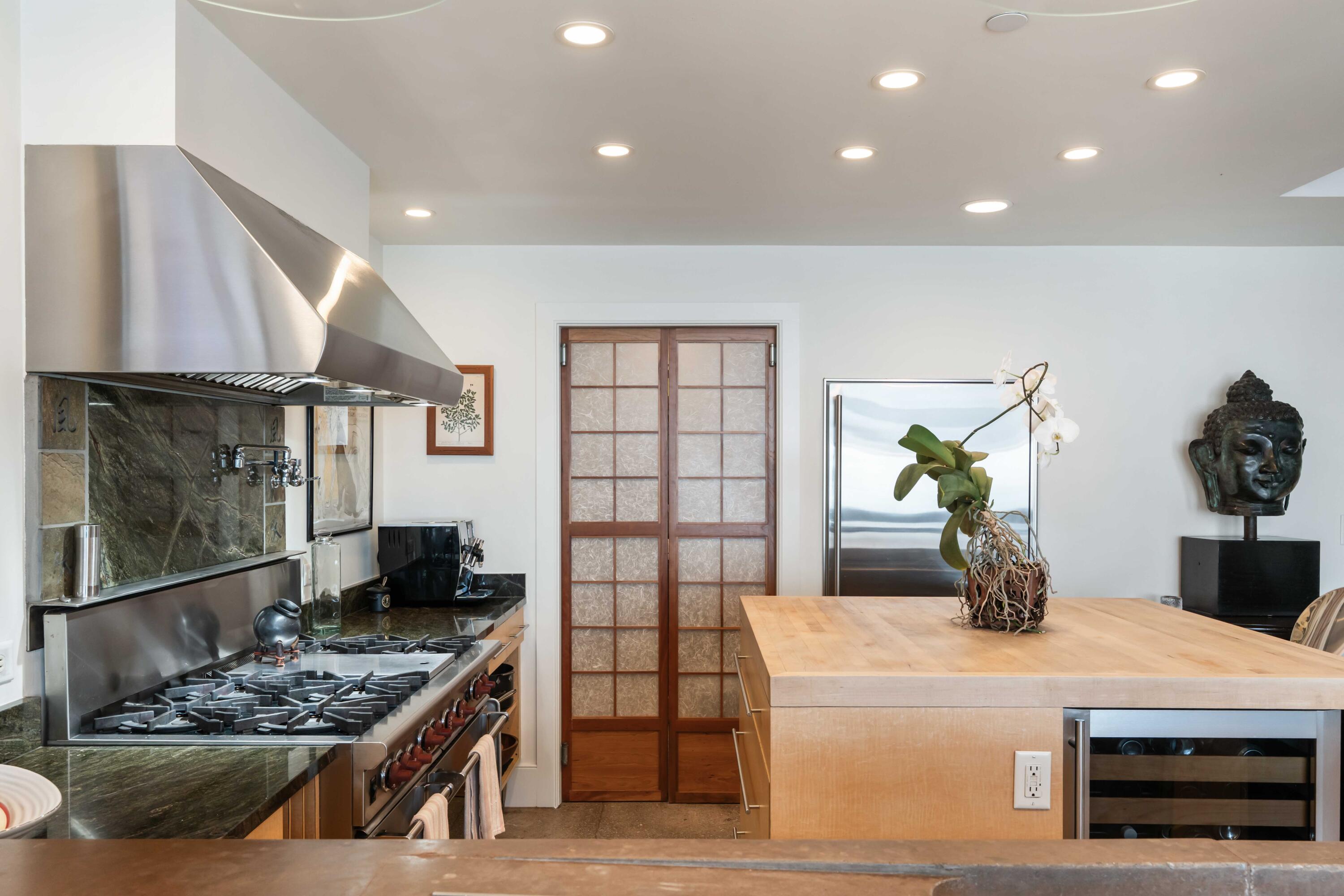 517 King Street # 10 Unit: Penthouse 1 & 10