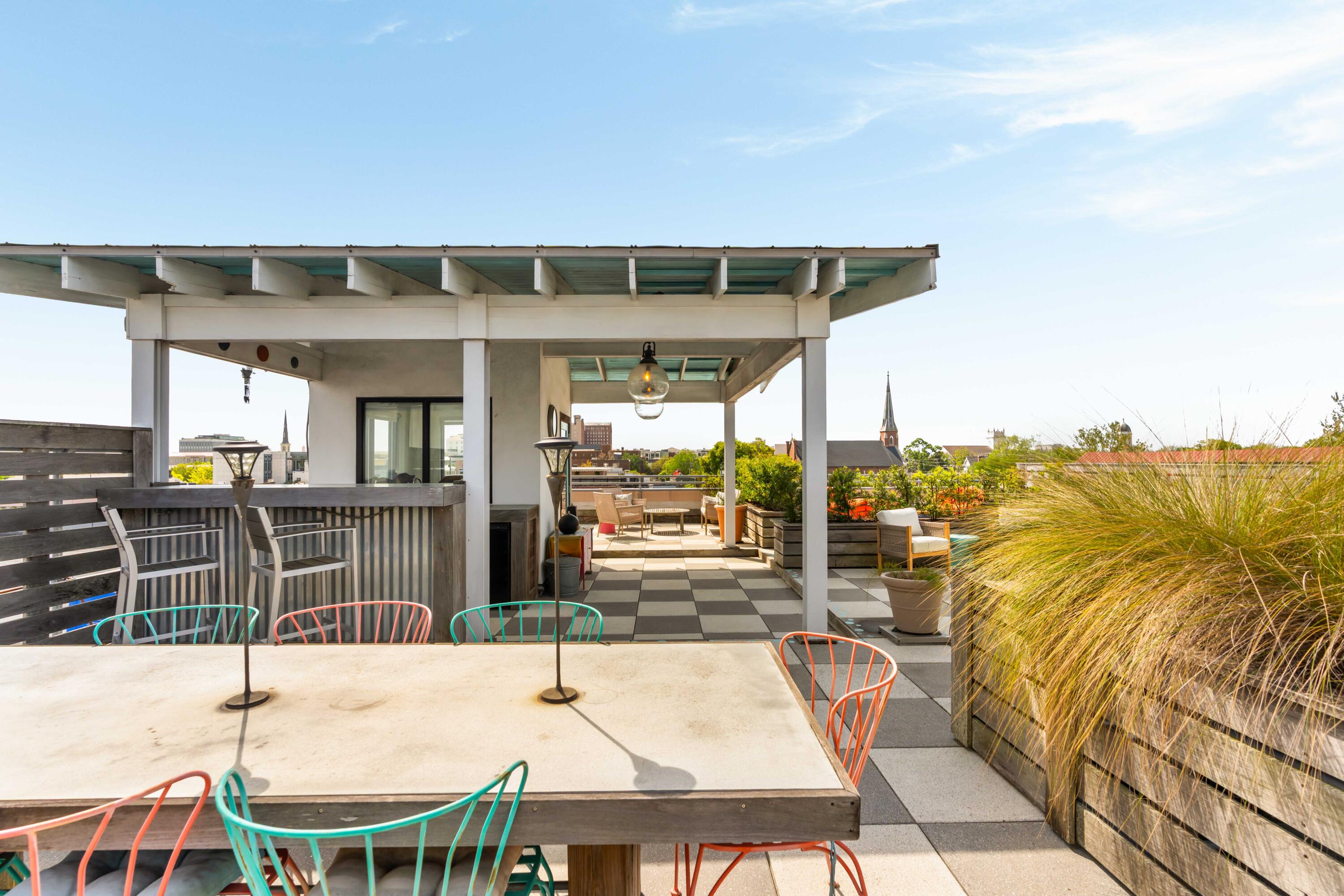 517 King Street # 10 Unit: Penthouse 1 & 10