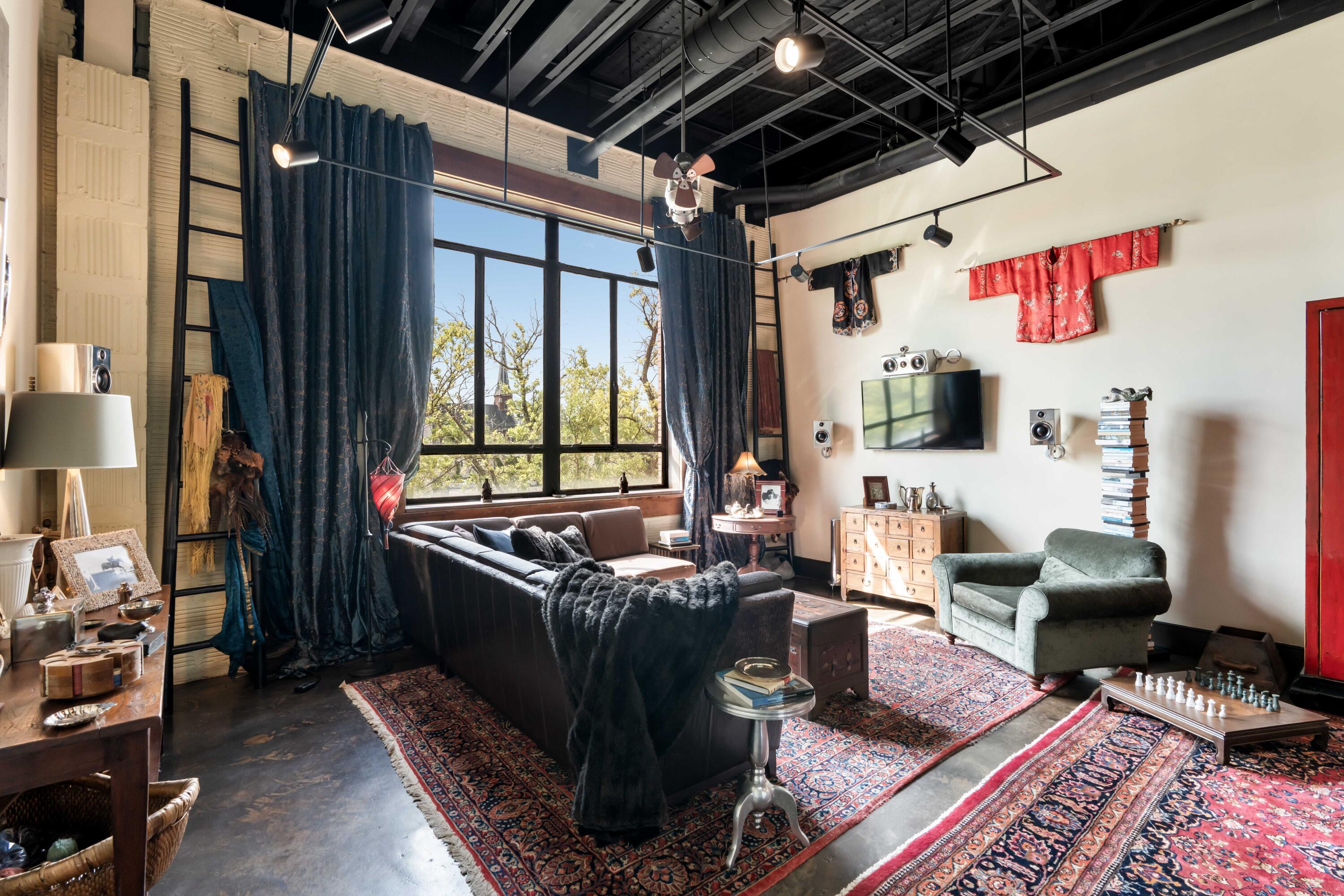 517 King Street # 10 Unit: Penthouse 1 & 10