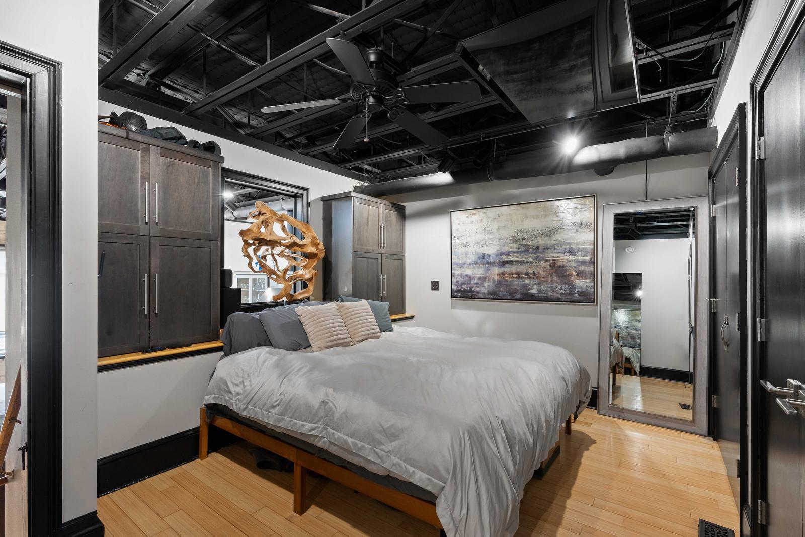 517 King Street Apt 11