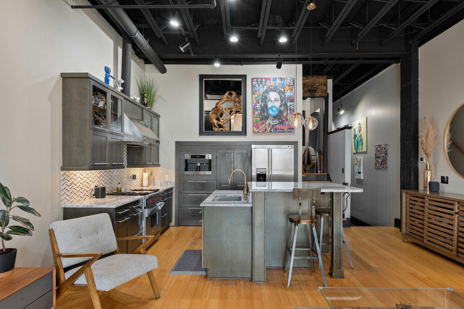 517 King Street Apt 11