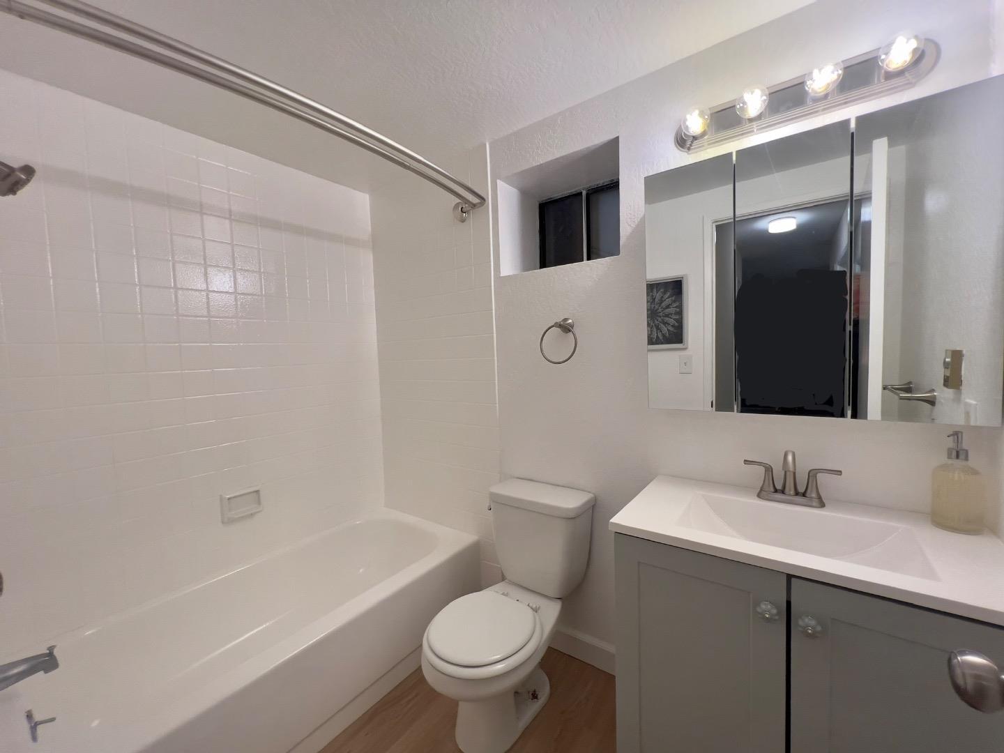 737 San Bruno Avenue Unit: 2