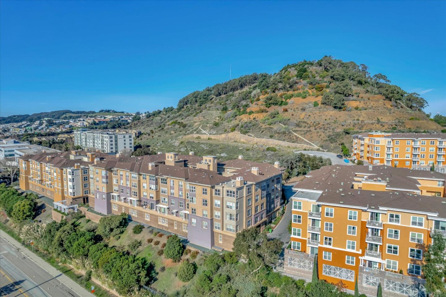 101 Crescent Way Unit: 2412