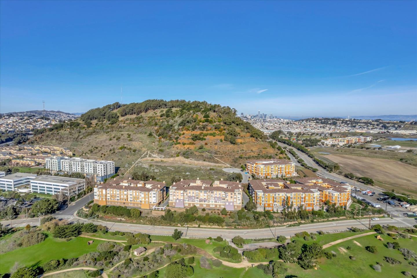 101 Crescent Way Unit: 2412