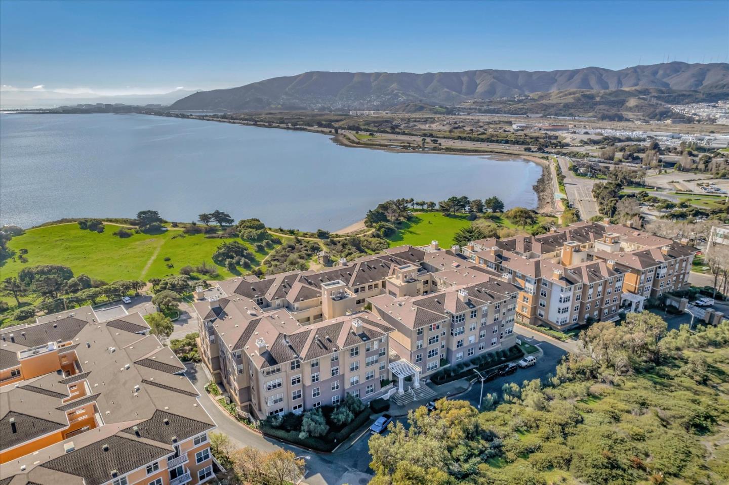 101 Crescent Way Unit: 2412