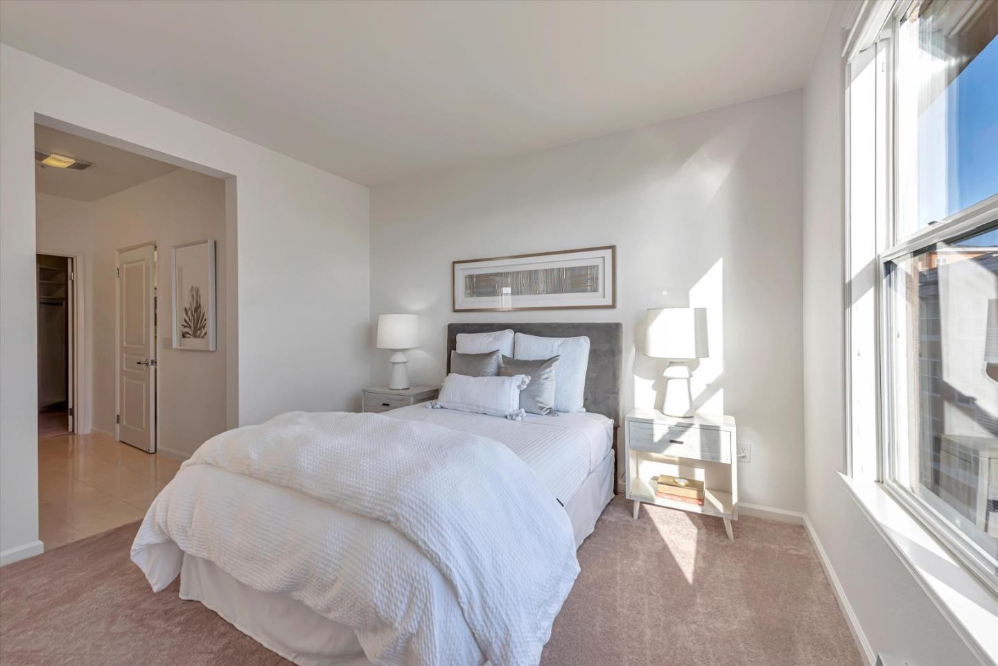 101 Crescent Way Unit: 2412