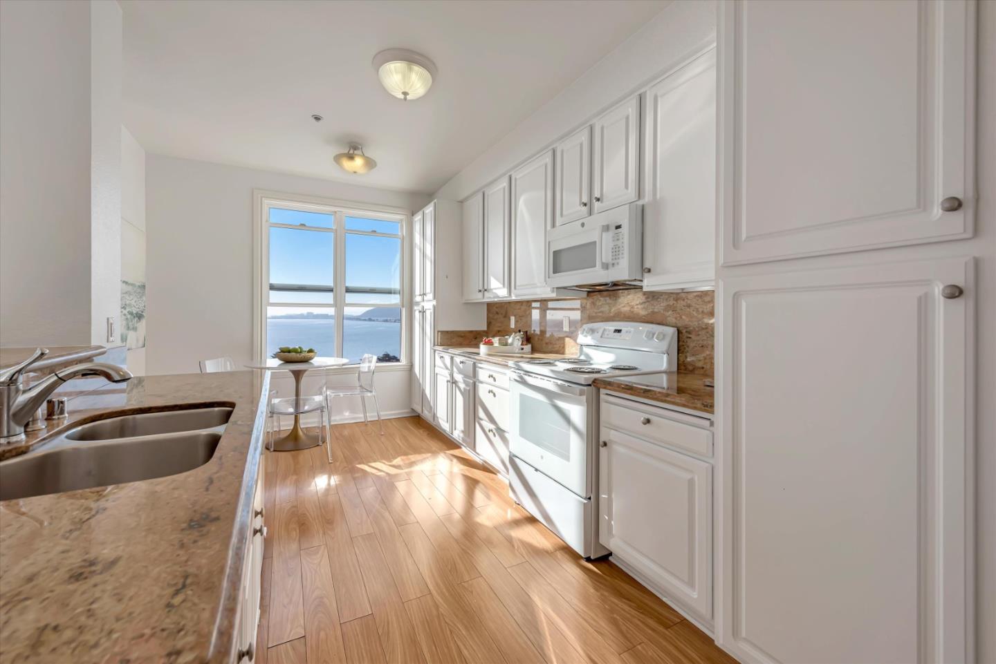 101 Crescent Way Unit: 2412