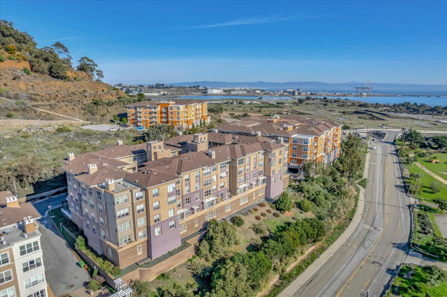 101 Crescent Way Unit: 2412