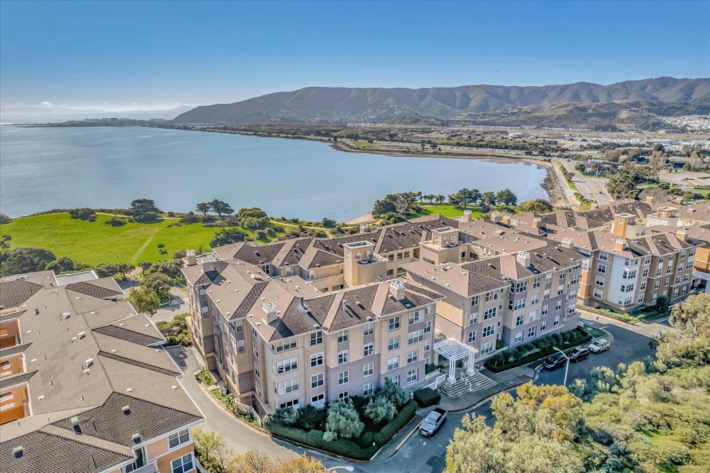 101 Crescent Way Unit: 2412