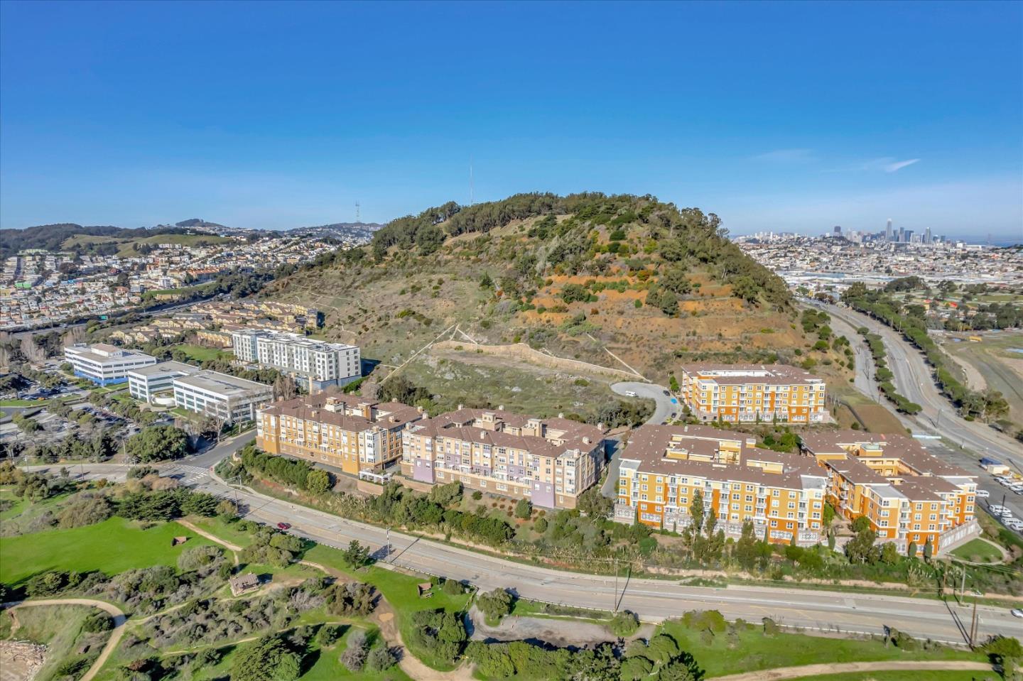 101 Crescent Way Unit: 2412