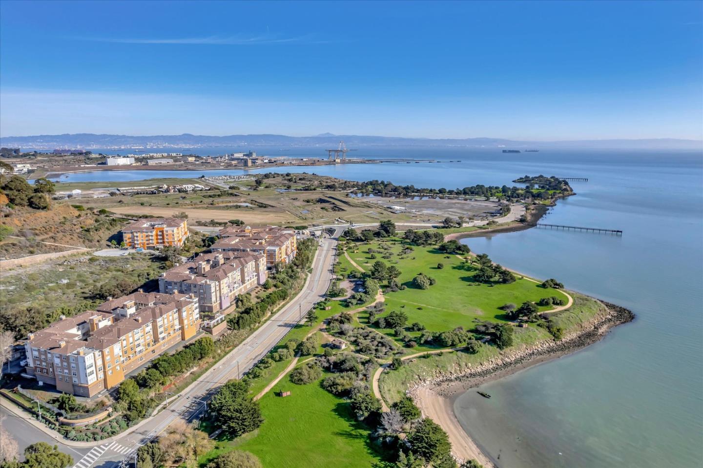 101 Crescent Way Unit: 2412