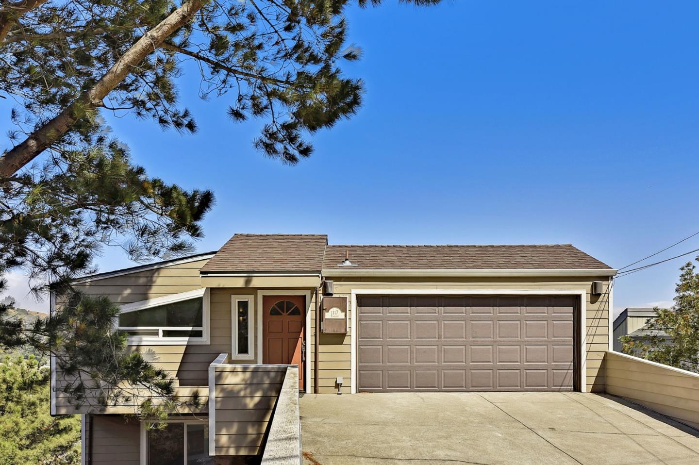 1117 Humboldt RD